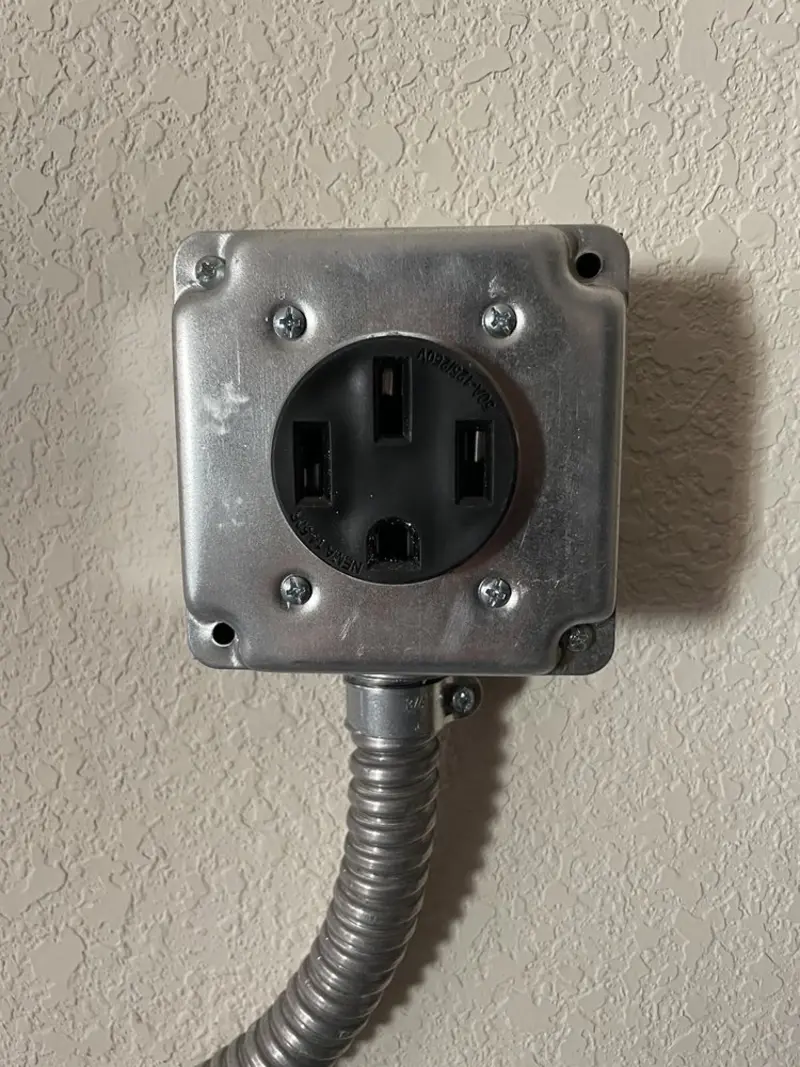NEMA 14-50 outlet installed for Smart Home Electrical in Lincoln Heights